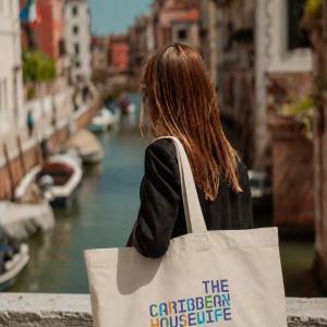 THE CARIBBEAN HOUSEWIFE A ROMA – SHOPPER